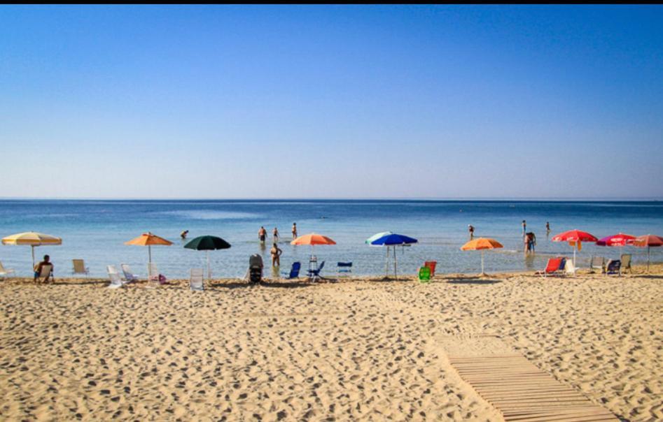 Casa Vacanza Lo Smeraldo San Pietro in Bevagna Luaran gambar